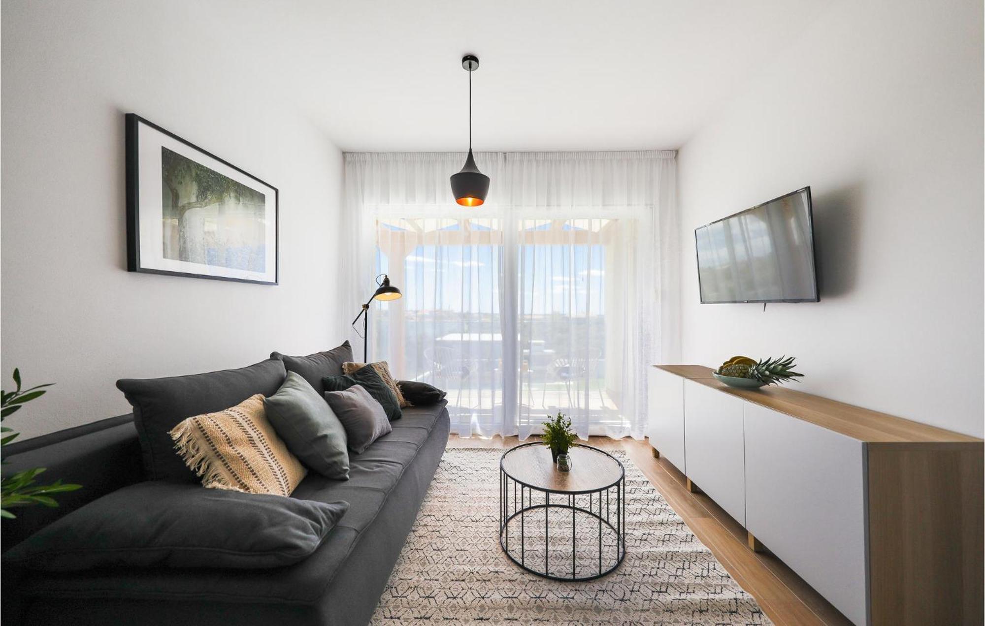Stunning Home In Vrsi With Kitchen Екстер'єр фото