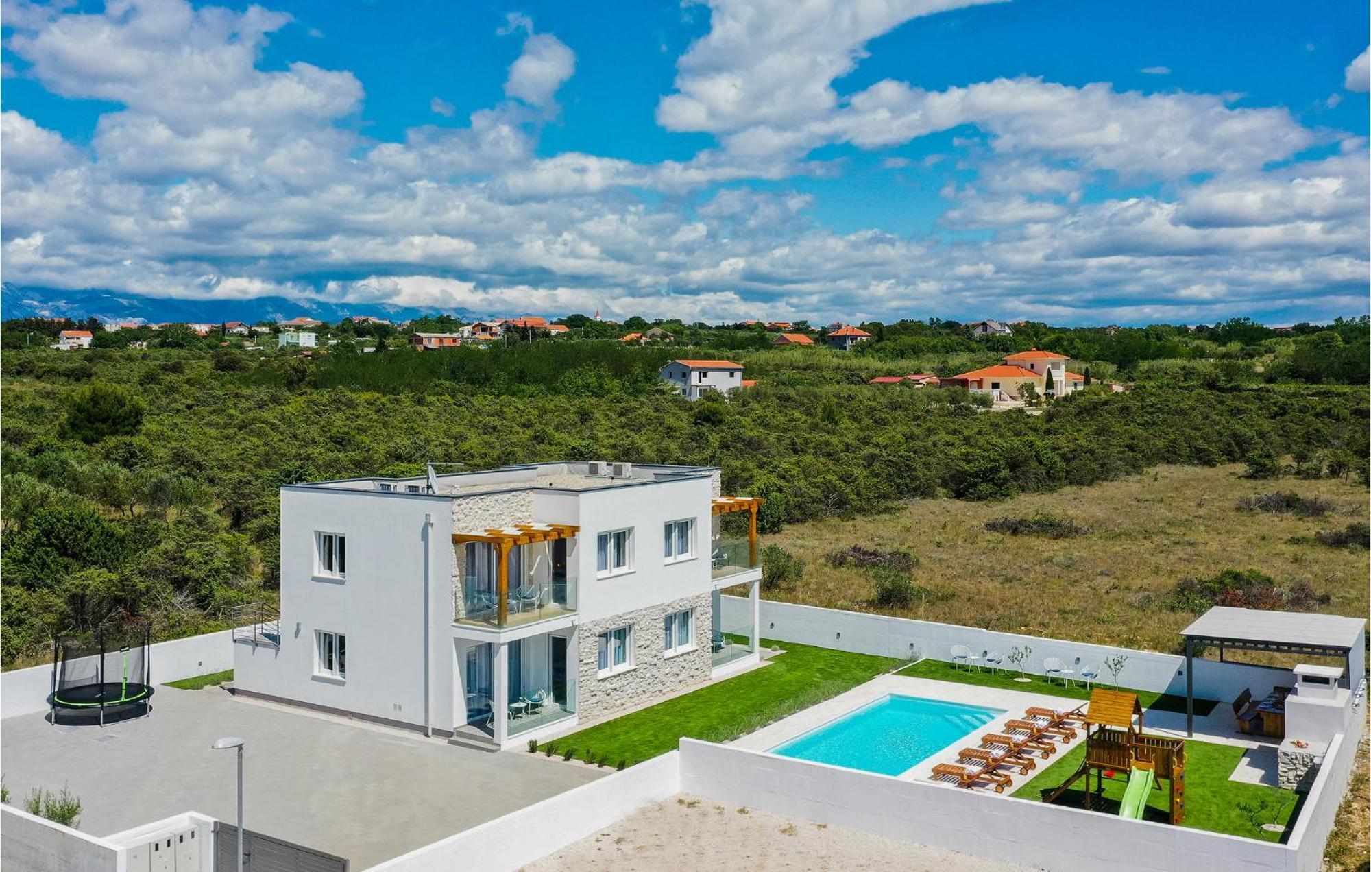 Stunning Home In Vrsi With Kitchen Екстер'єр фото